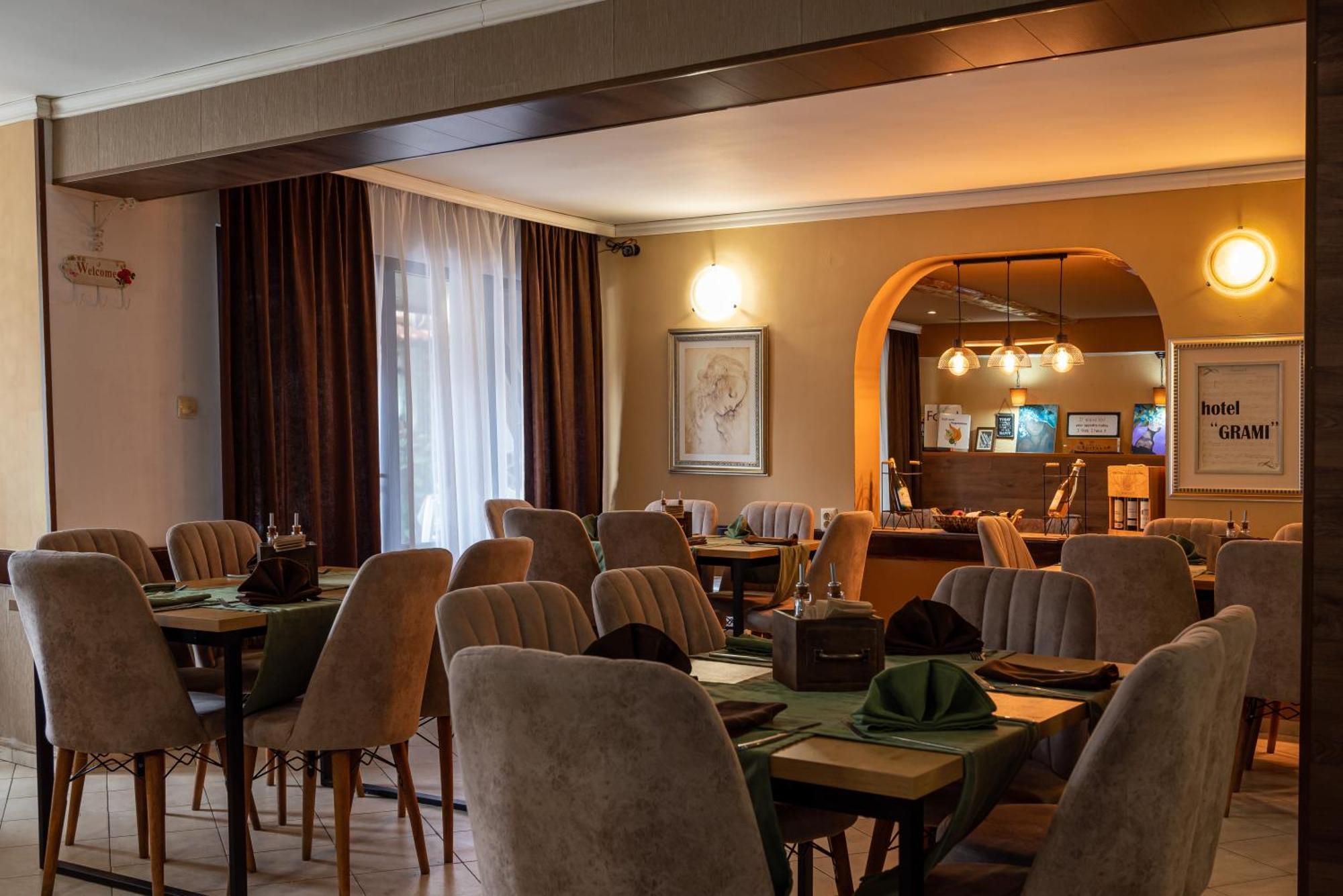Grami Hotel Bansko Eksteriør billede